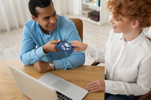 Collaboration in Hybrid Quality Assurance Practices